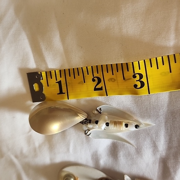 Seashell and beaded earrings and necklace set - Picture 4 of 5